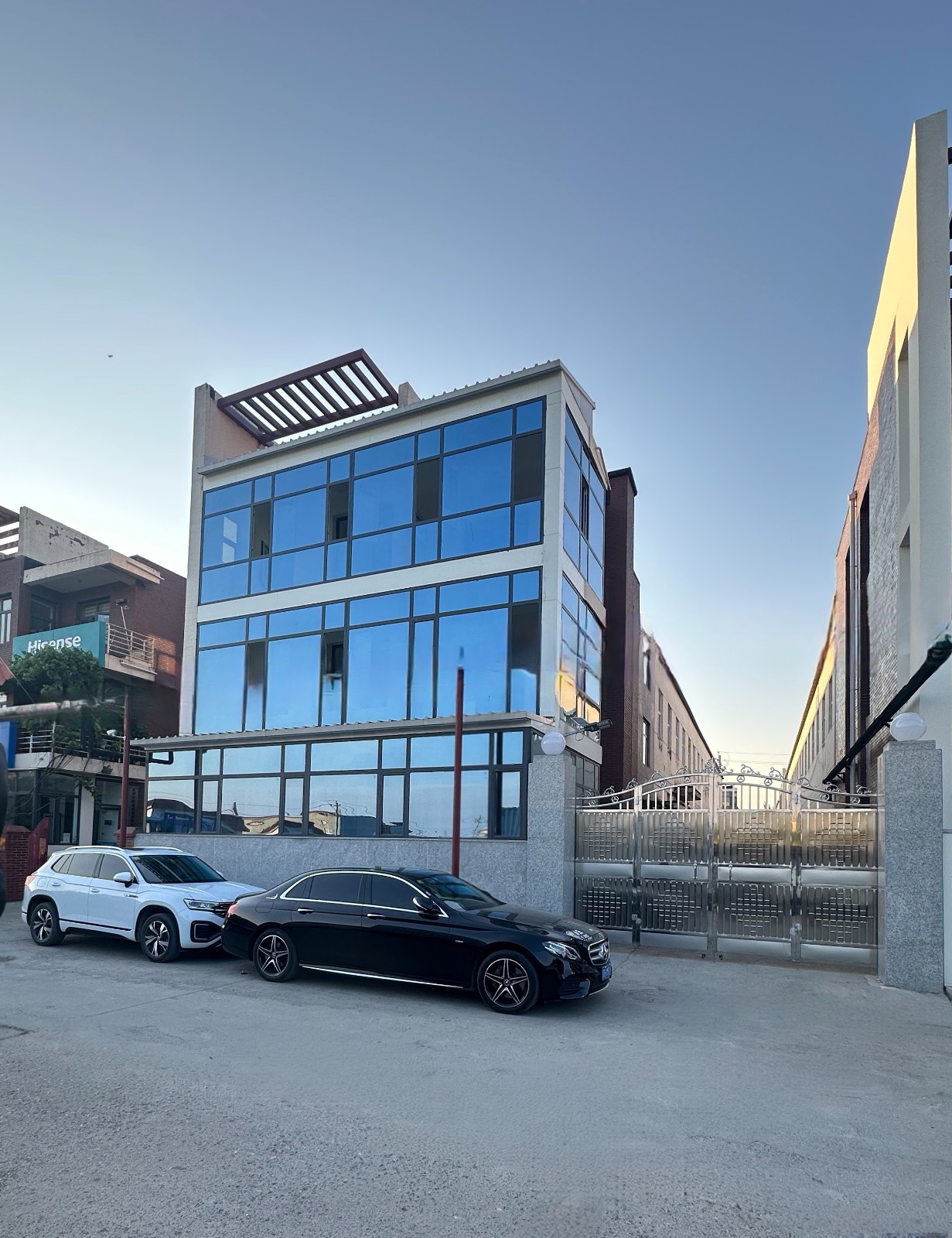 1749014372883809.jpg 1749014372883809.jpg