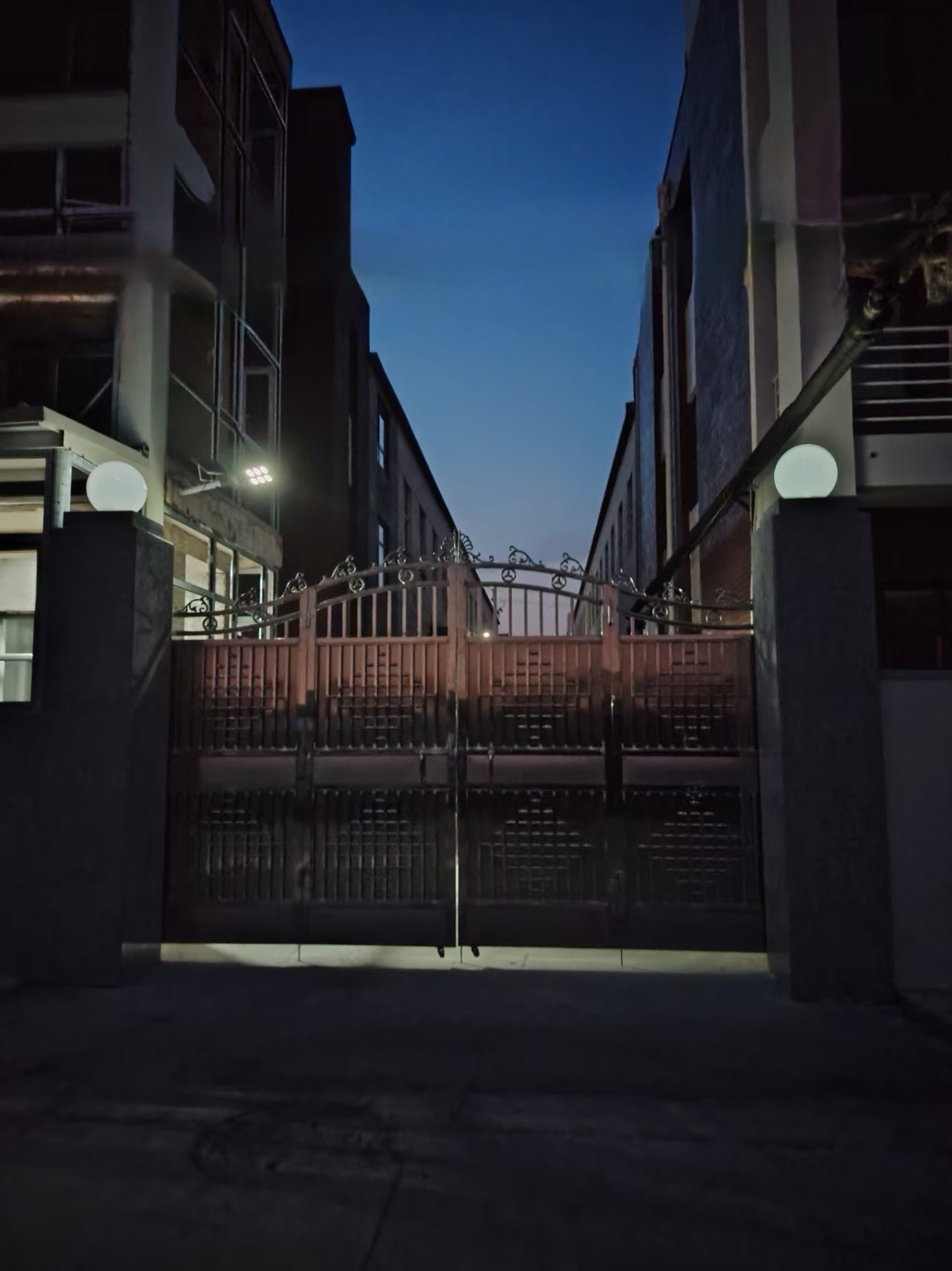 1749014738764420.jpg 1749014738764420.jpg